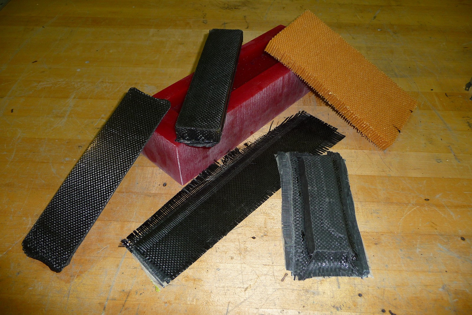 Composite materials mold and samples
