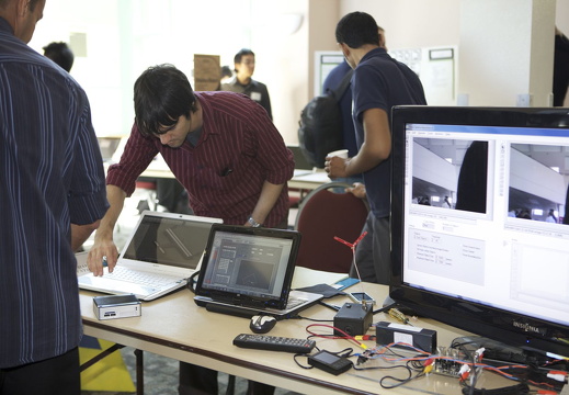 SDPS22011-098