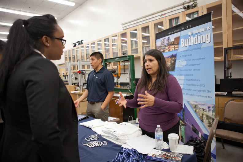 CMTJobfair2013-005.jpg