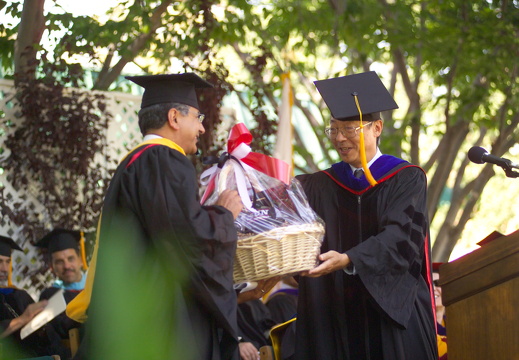 ECS Grad125