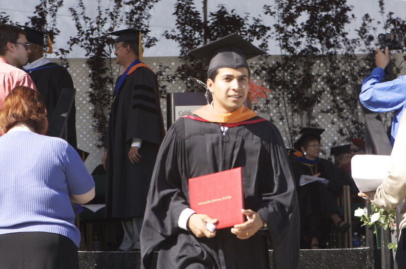 graduation2010270.jpg