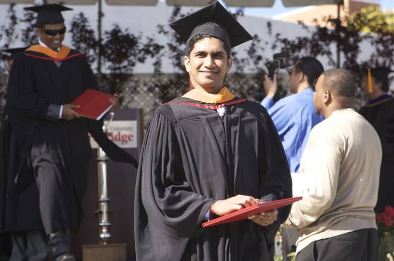 graduation2010280.jpg