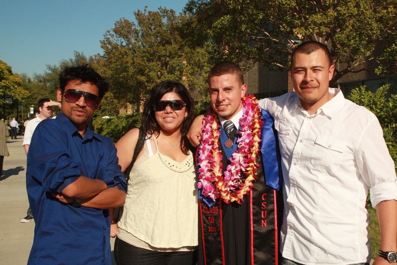 graduation2010490.jpg