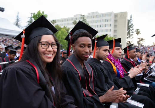 graduation2024-1010