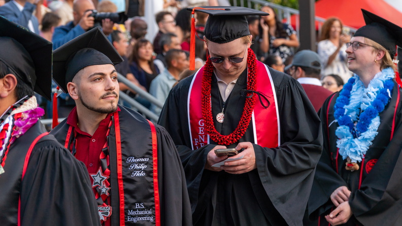 CECS_Commencement_2025_040625_0103.jpg