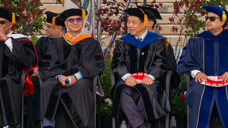 CECS_Commencement_2025_040625_0192.jpg