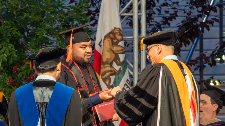CECS_Commencement_2025_040625_0273.jpg