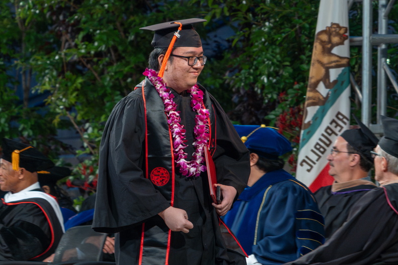 CECS_Commencement_2025_040625_0306.jpg