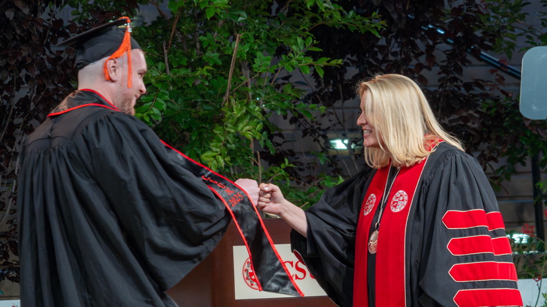 CECS_Commencement_2025_040625_0323.jpg