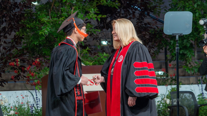 CECS_Commencement_2025_040625_0327.jpg