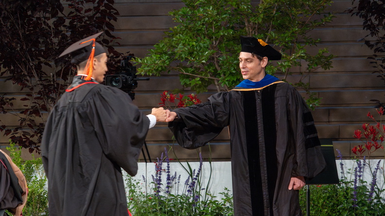 CECS_Commencement_2025_040625_0332.jpg