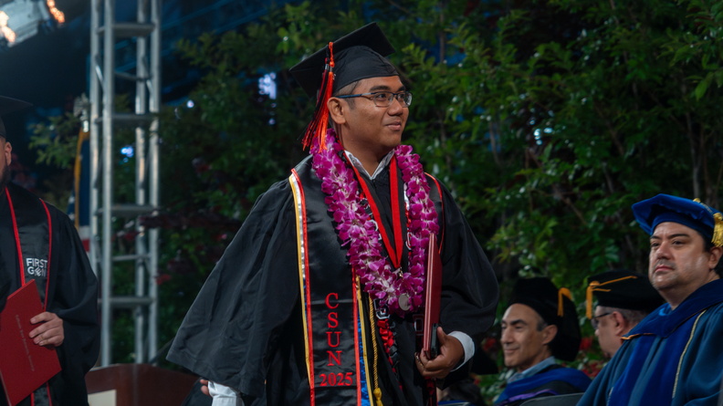 CECS_Commencement_2025_040625_0358.jpg