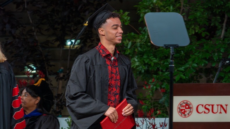 CECS_Commencement_2025_040625_0377.jpg