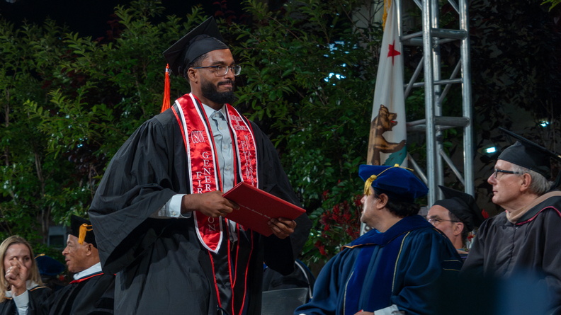 CECS_Commencement_2025_040625_0424.jpg