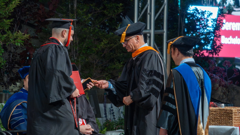 CECS_Commencement_2025_040625_0493.jpg
