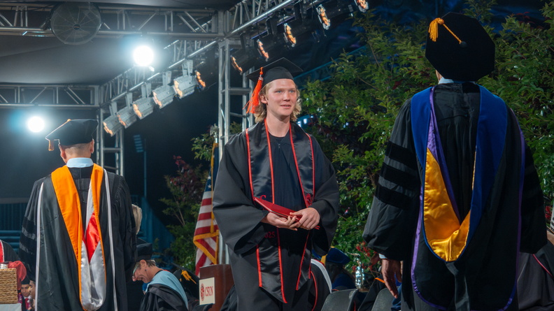 CECS_Commencement_2025_040625_0512.jpg
