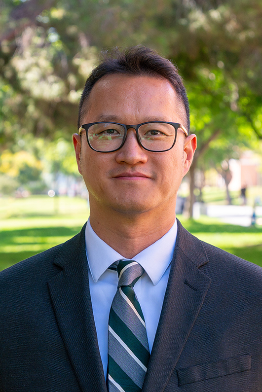 Headshot of Myung (Michael) Cho