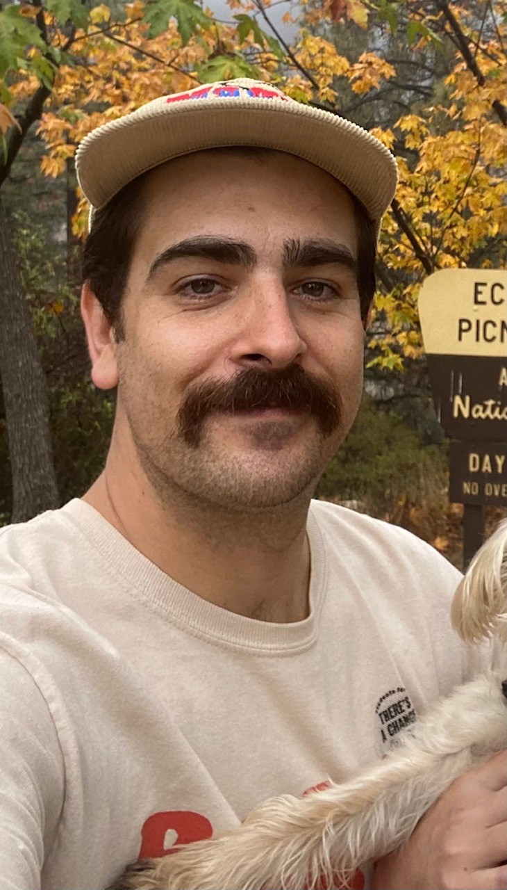 Headshot of Russell Swift